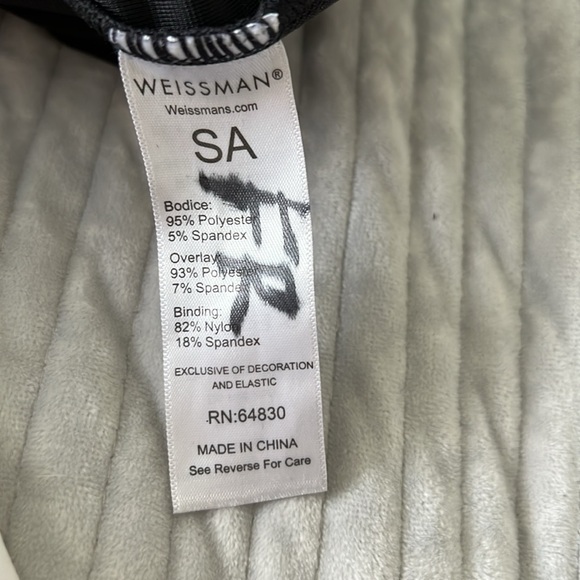 Weissman dance costume in Small Adult - Picture 5 of 5